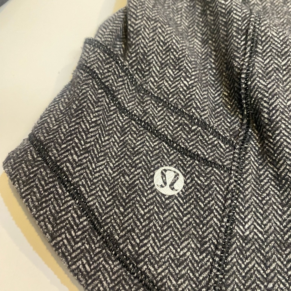 Lululemon zip up jacket - Picture 7 of 8